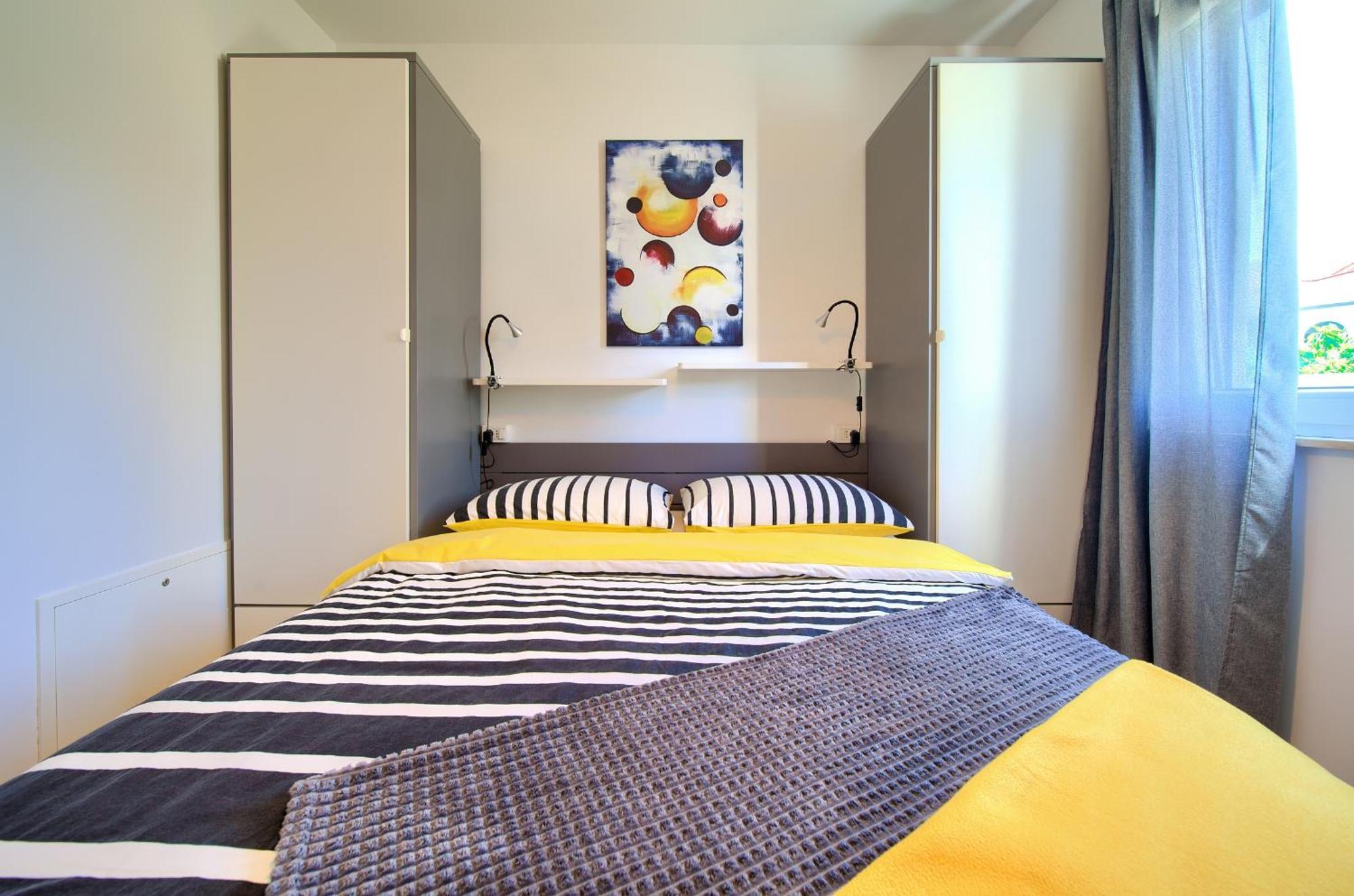 Apartment Sara Кърк Екстериор снимка